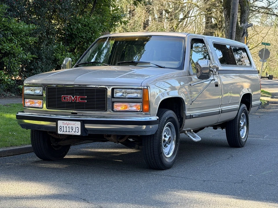 1990 GMC Sierra 1st Gen - Image 2 of 31