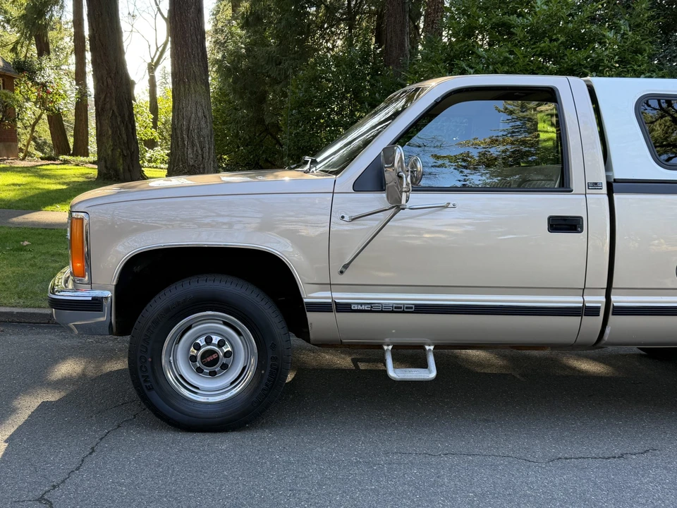 1990 GMC Sierra 1st Gen - Image 13 of 31