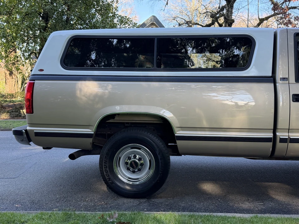 1990 GMC Sierra 1st Gen - Image 17 of 31