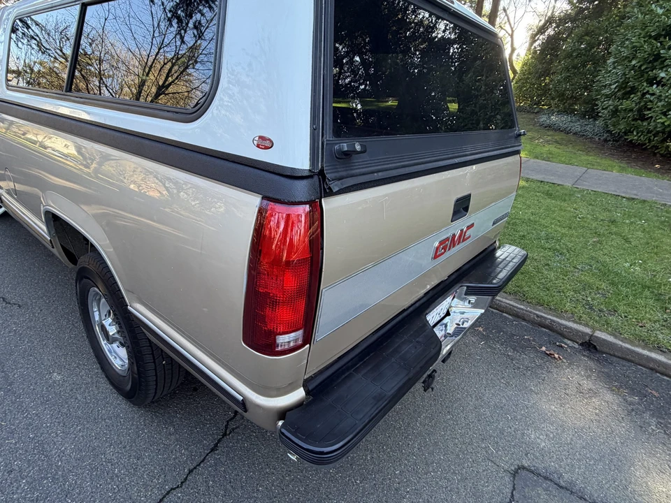 1990 GMC Sierra 1st Gen - Image 25 of 31