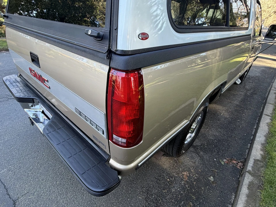 1990 GMC Sierra 1st Gen - Image 26 of 31