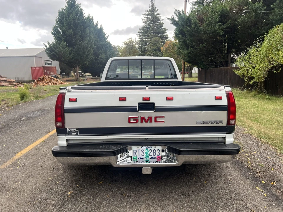 1990 GMC Sierra 1st Gen - Image 21 of 31
