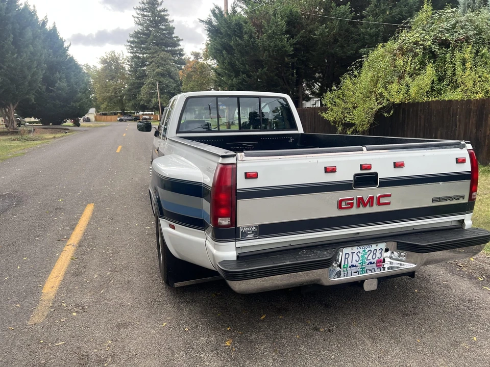 1990 GMC Sierra 1st Gen - Image 22 of 31