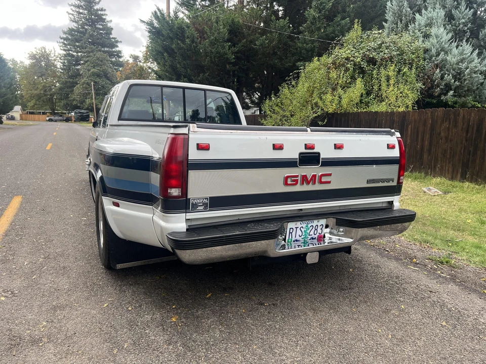 1990 GMC Sierra 1st Gen - Image 23 of 31