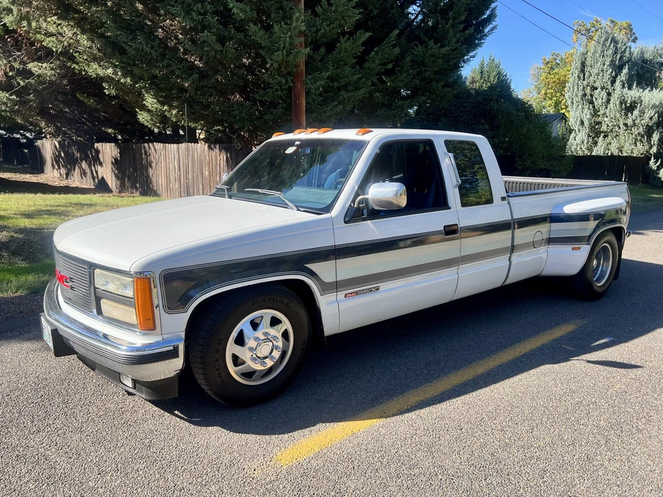 1990 GMC Sierra 1st Gen - Image 27 of 31