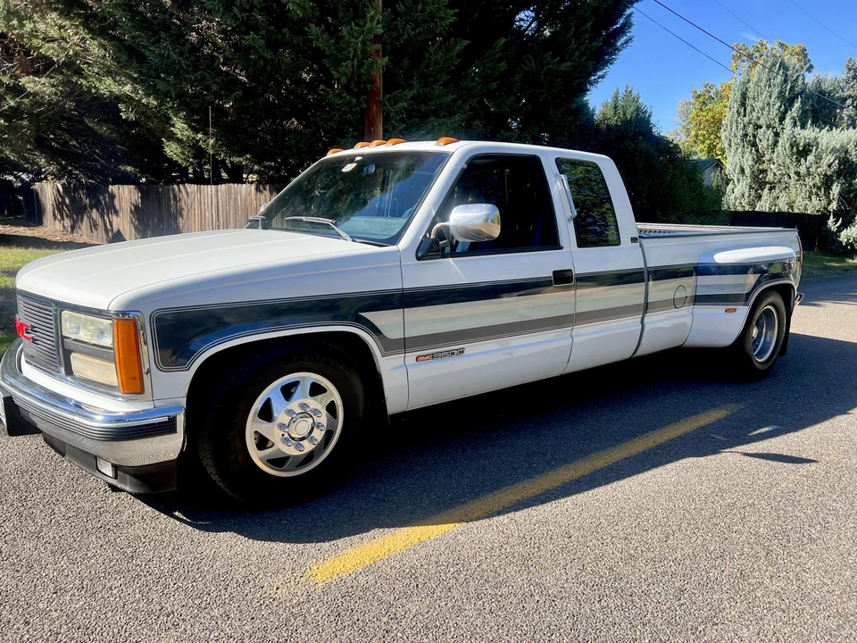 1990 GMC Sierra 1st Gen - Image 28 of 31
