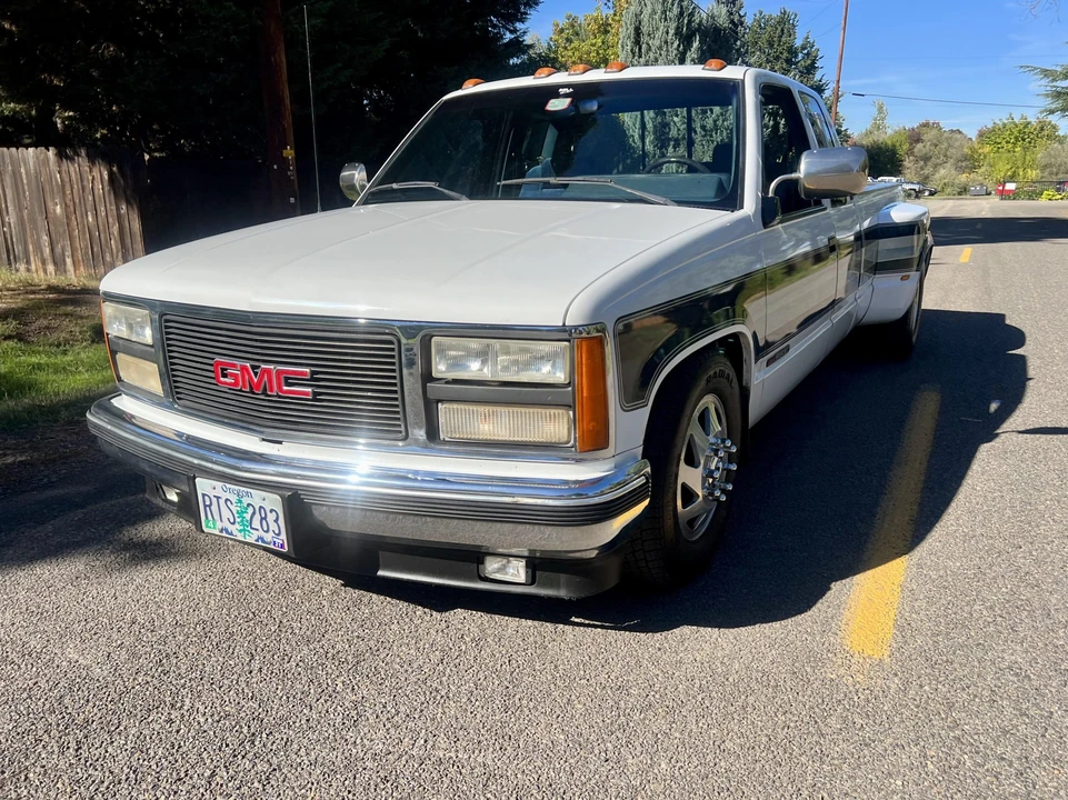 1990 GMC Sierra 1st Gen - Image 5 of 31