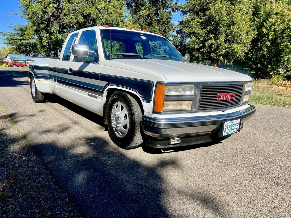 1990 GMC Sierra 1st Gen - Image 13 of 31