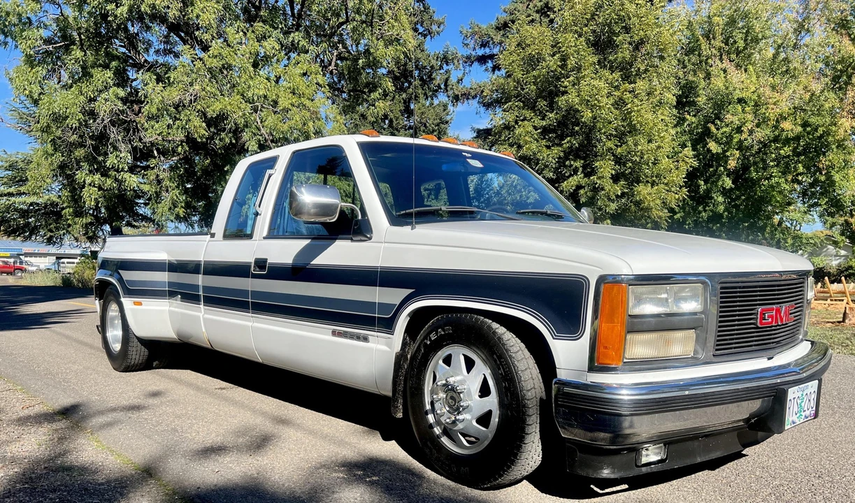 1990 GMC Sierra 1st Gen - Image 16 of 31