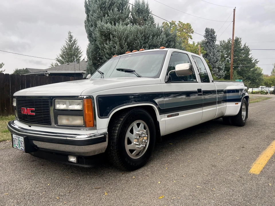1990 GMC Sierra 1st Gen - Image 29 of 31