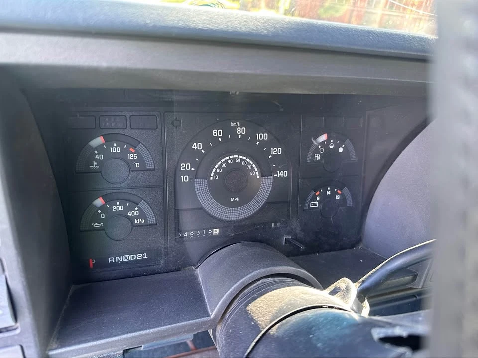 1990 GMC Sierra 1st Gen - Image 18 of 19