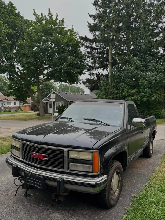 1990 GMC Sierra 1st Gen - Image 6 of 9