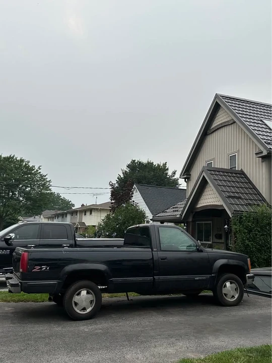 1990 GMC Sierra 1st Gen - Image 3 of 9
