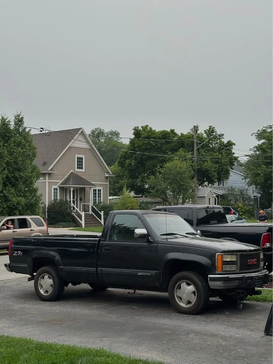 1990 GMC Sierra 1st Gen - Image 4 of 9