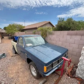 1990 GMC Sierra (Classic) 1500 Regular Cab SLE Pickup 2D 6 1/2 ft