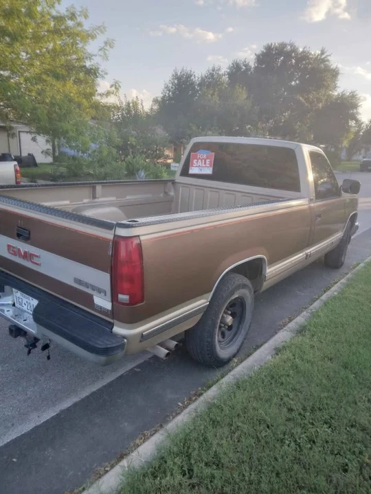 1990 GMC Sierra 1st Gen - Image 4 of 6
