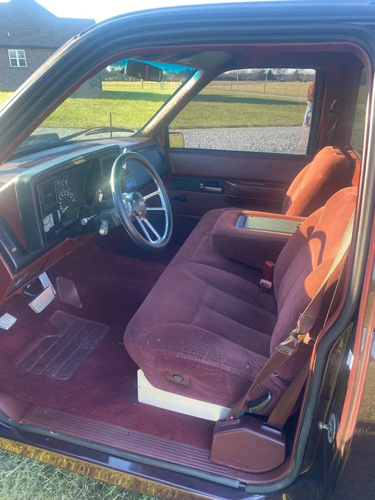 1990 GMC Sierra 1st Gen - Image 5 of 7