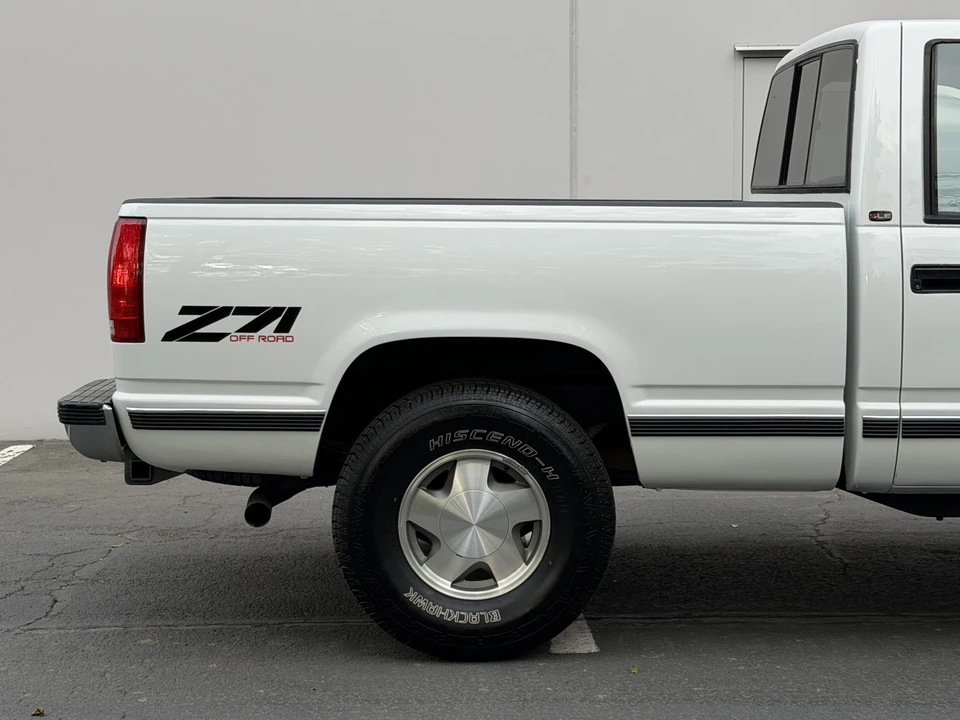 1990 GMC Sierra 1st Gen - Image 15 of 31
