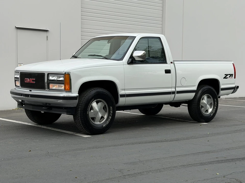 1990 GMC Sierra 1st Gen - Image 7 of 31
