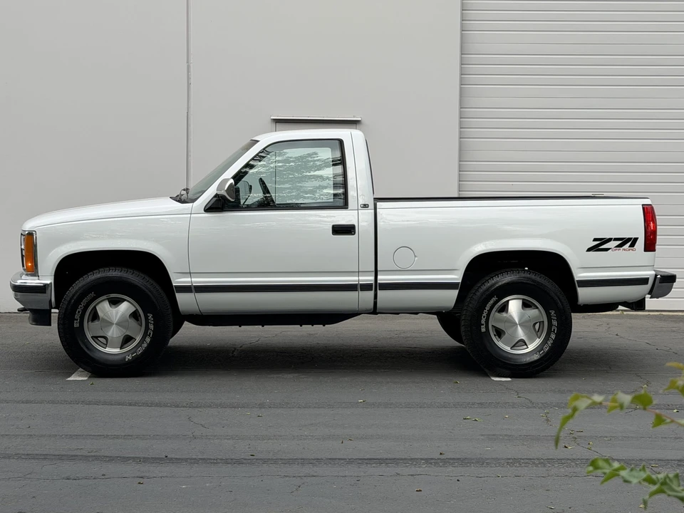1990 GMC Sierra 1st Gen - Image 8 of 31