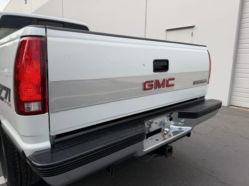 1990 GMC Sierra 1st Gen - Image 21 of 31