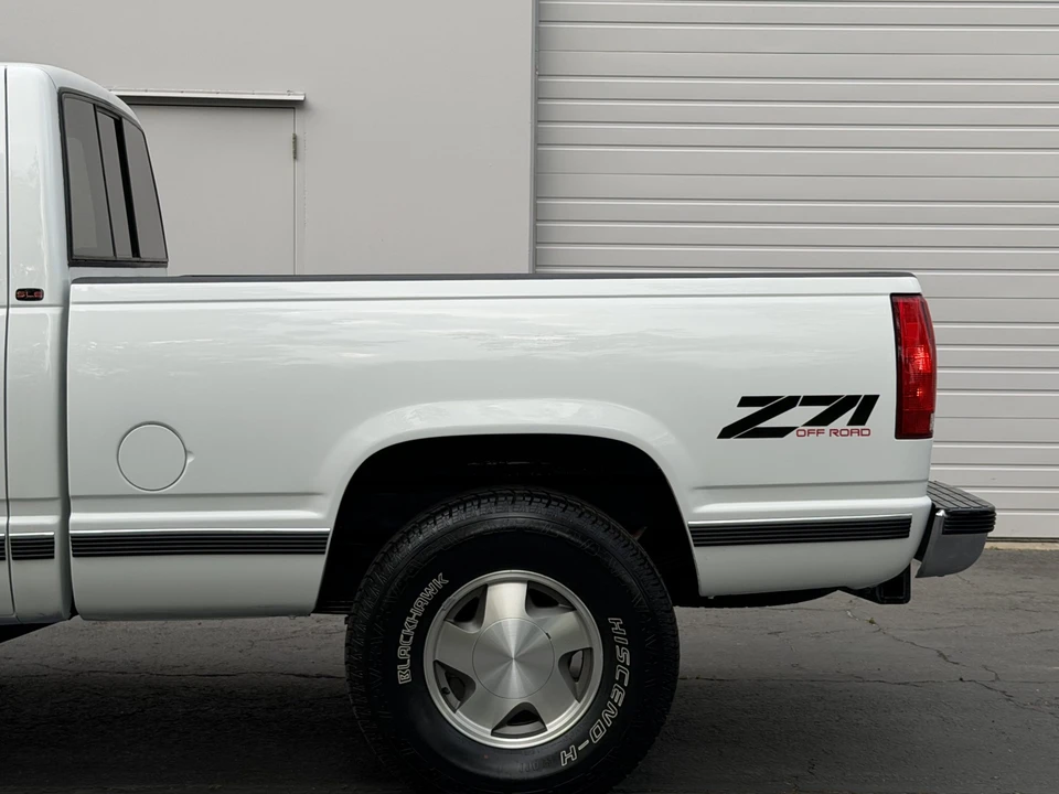 1990 GMC Sierra 1st Gen - Image 14 of 31