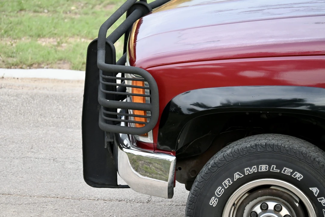 1990 GMC Sierra 1st Gen - Image 25 of 31