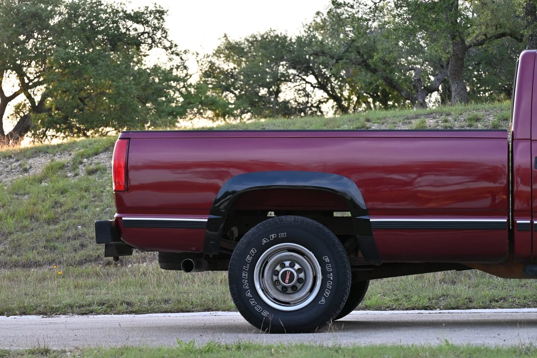 1990 GMC Sierra 1st Gen - Image 15 of 31
