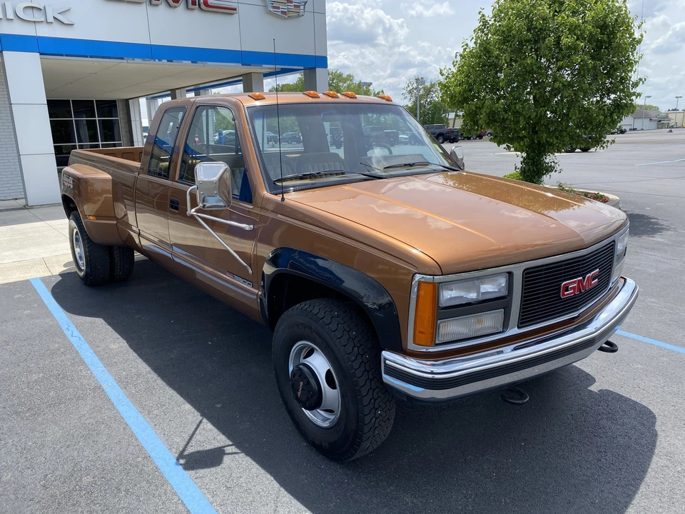 1990 GMC Sierra 1st Gen - Image 14 of 31