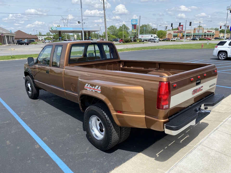 1990 GMC Sierra 1st Gen - Image 6 of 31
