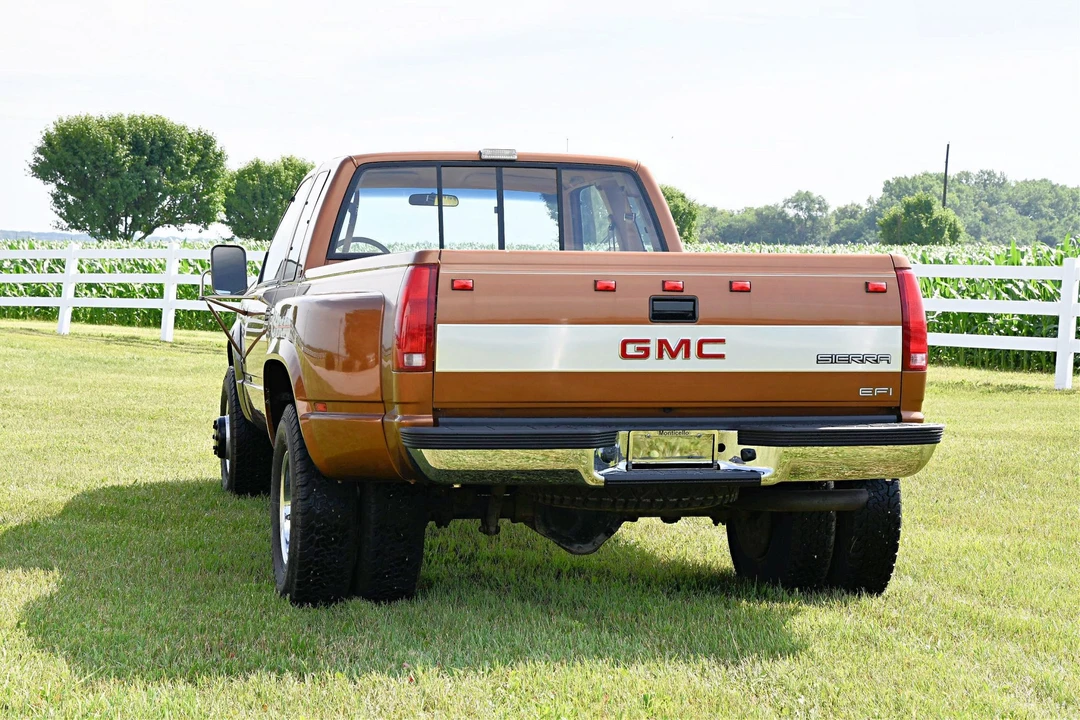 1990 GMC Sierra 1st Gen - Image 7 of 31