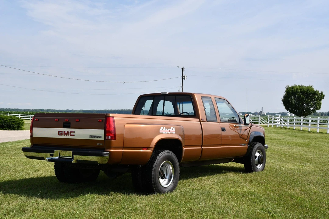 1990 GMC Sierra 1st Gen - Image 10 of 31