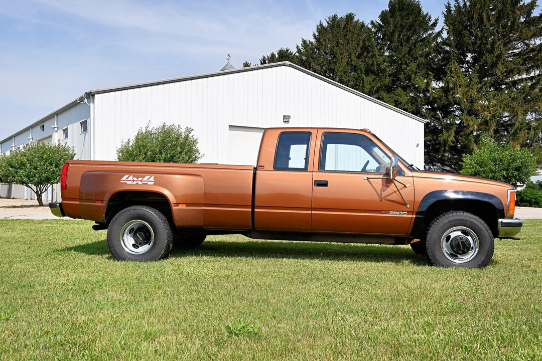 1990 GMC Sierra 1st Gen - Image 12 of 31