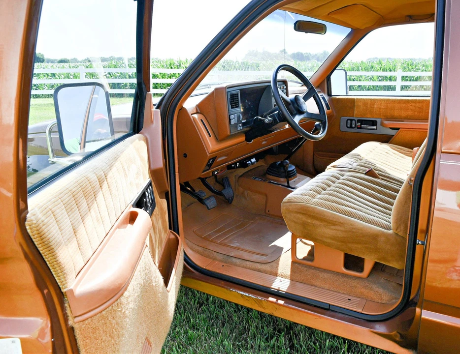 1990 GMC Sierra 1st Gen - Image 30 of 31