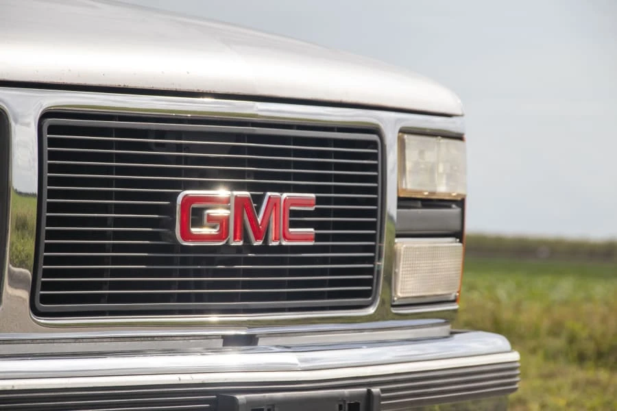1990 GMC Sierra 1st Gen - Image 13 of 28