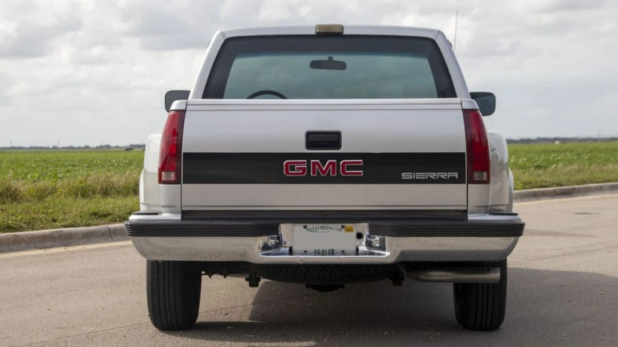 1990 GMC Sierra 1st Gen - Image 5 of 28