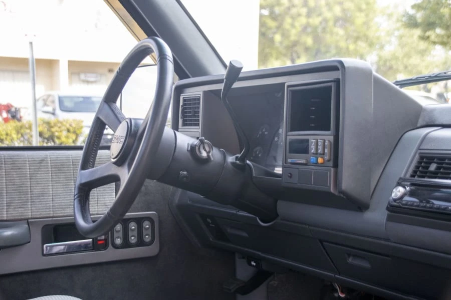 1990 GMC Sierra 1st Gen - Image 24 of 28