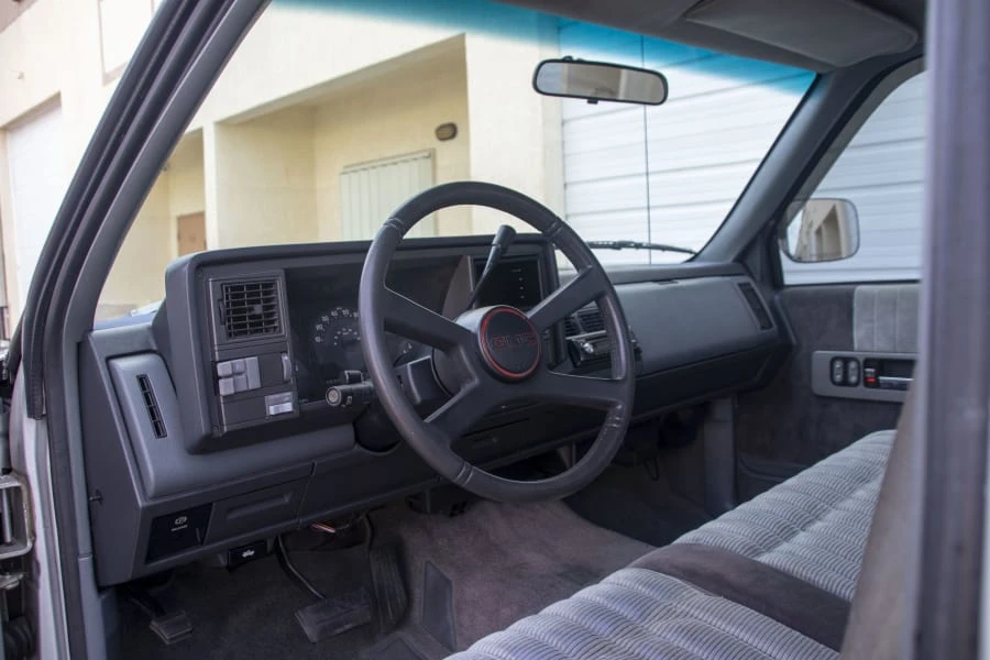 1990 GMC Sierra 1st Gen - Image 16 of 28