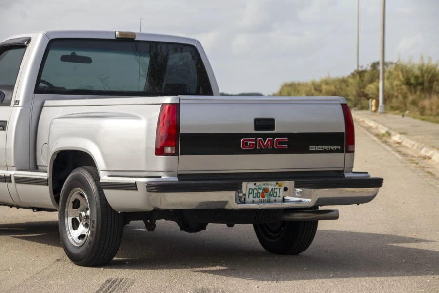 1990 GMC Sierra 1st Gen - Image 9 of 28