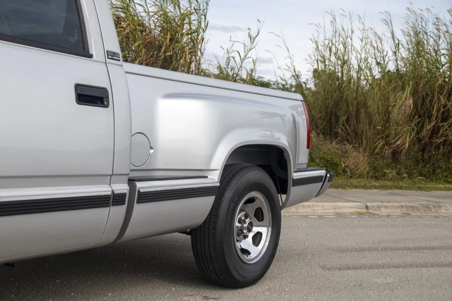 1990 GMC Sierra 1st Gen - Image 12 of 28