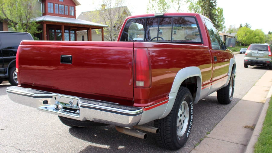 1990 GMC Sierra 1st Gen - Image 11 of 12