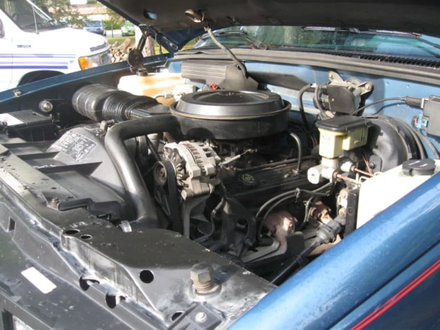 1990 GMC Sierra 1st Gen - Image 4 of 4