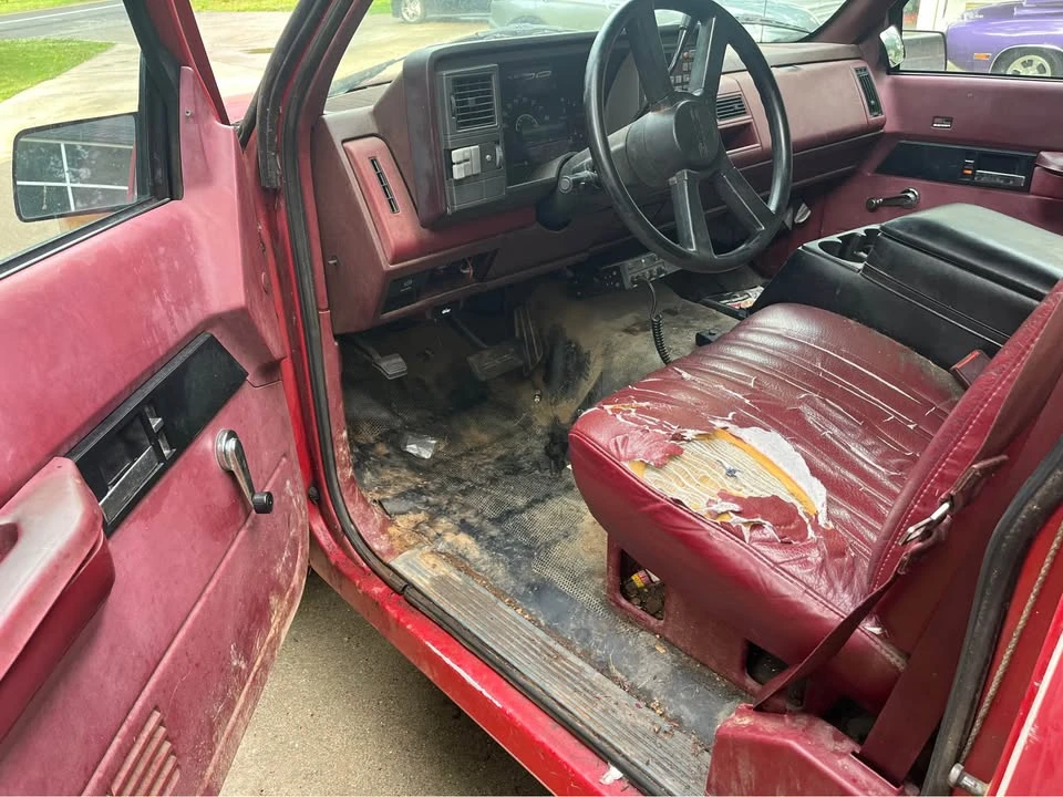 1990 GMC Sierra 1st Gen - Image 11 of 15