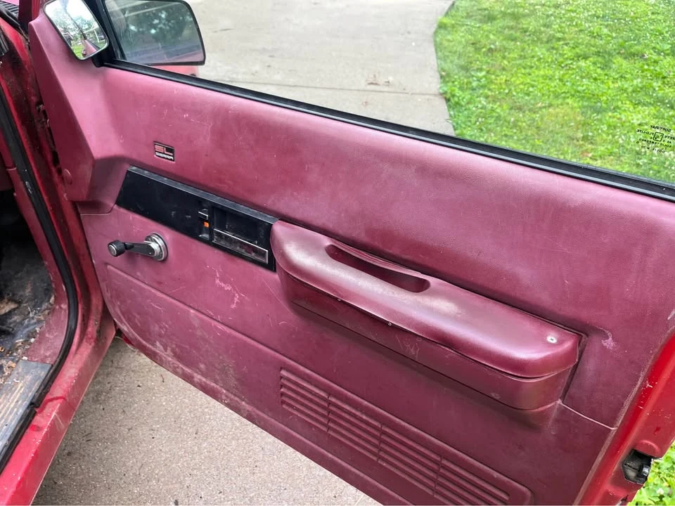1990 GMC Sierra 1st Gen - Image 8 of 15