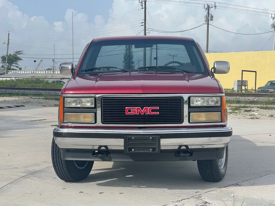1990 GMC Sierra 1st Gen - Image 25 of 31