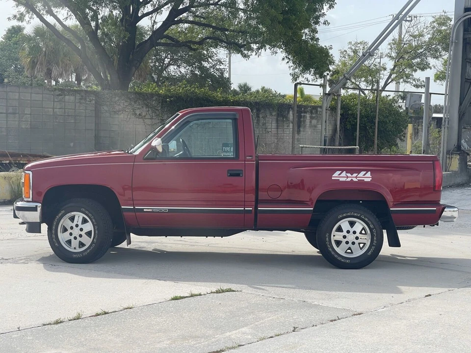 1990 GMC Sierra 1st Gen - Image 27 of 31