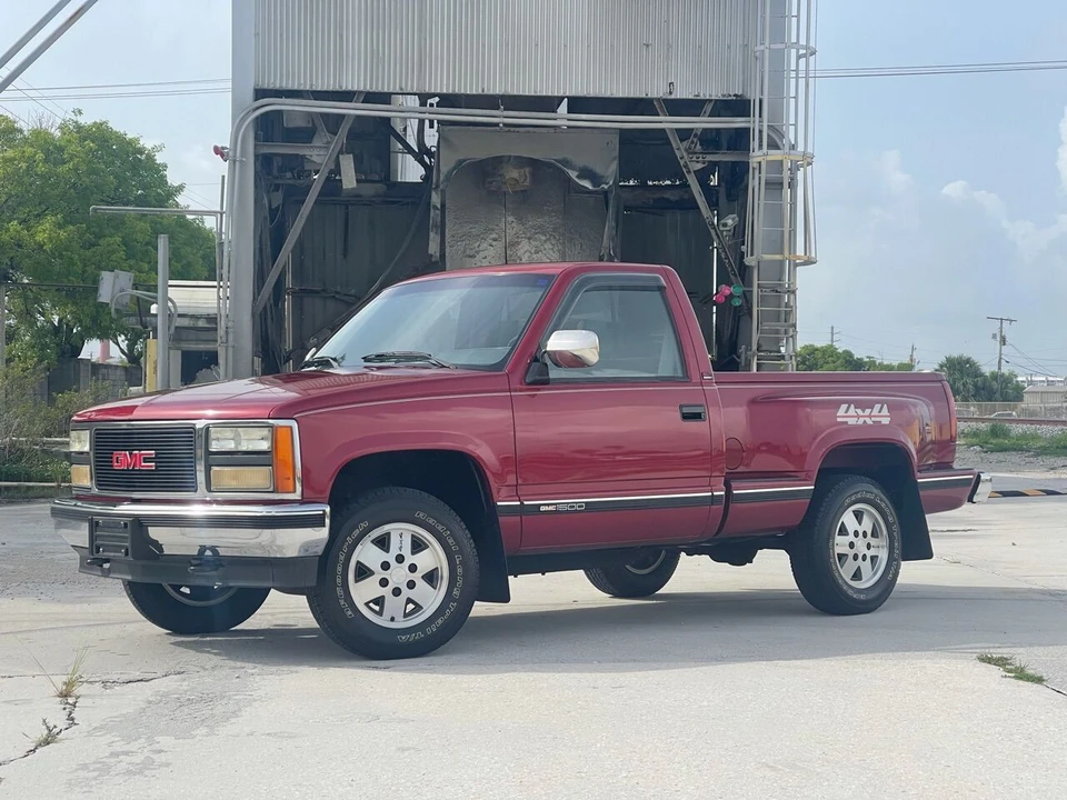 1990 GMC Sierra 1st Gen - Image 26 of 31