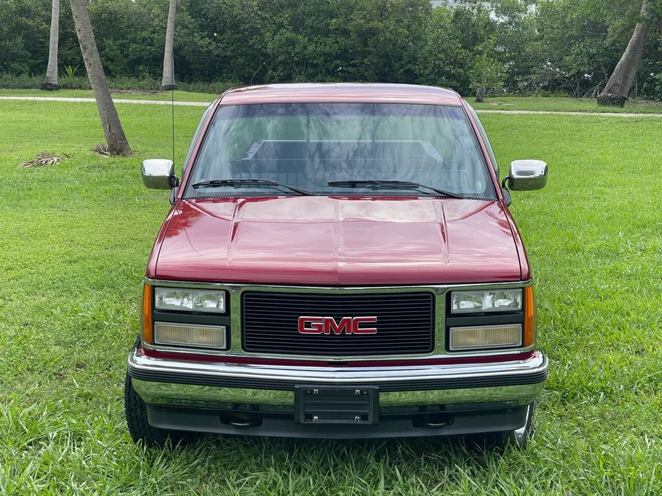 1990 GMC Sierra 1st Gen - Image 2 of 31