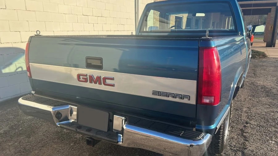 1990 GMC Sierra 1st Gen - Image 3 of 15