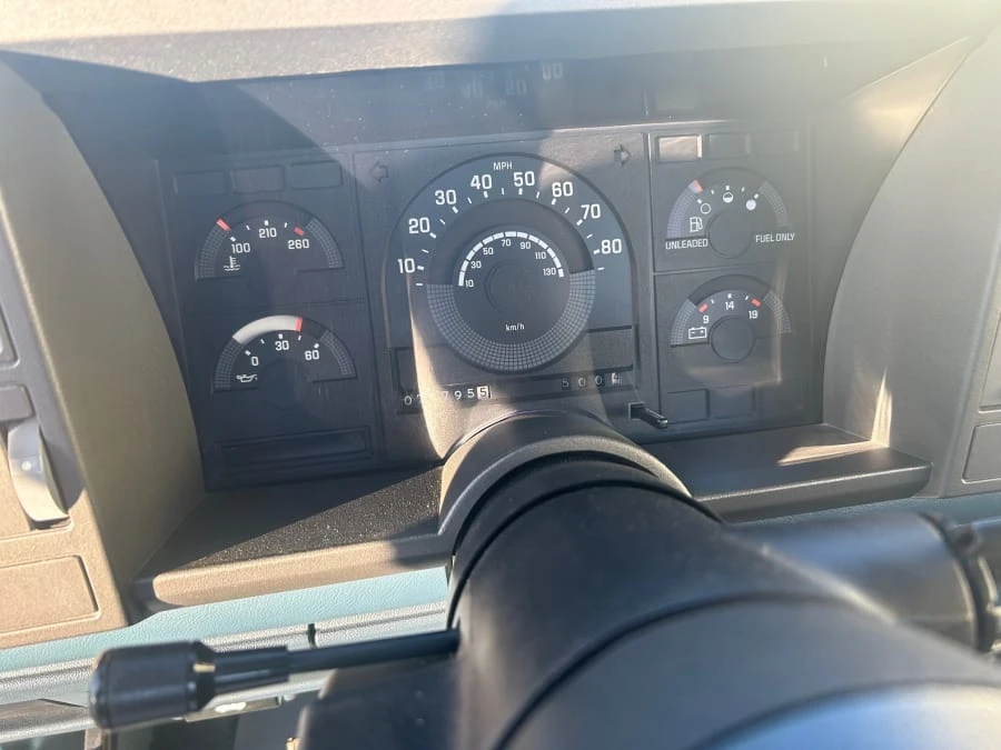 1990 GMC Sierra 1st Gen - Image 14 of 15